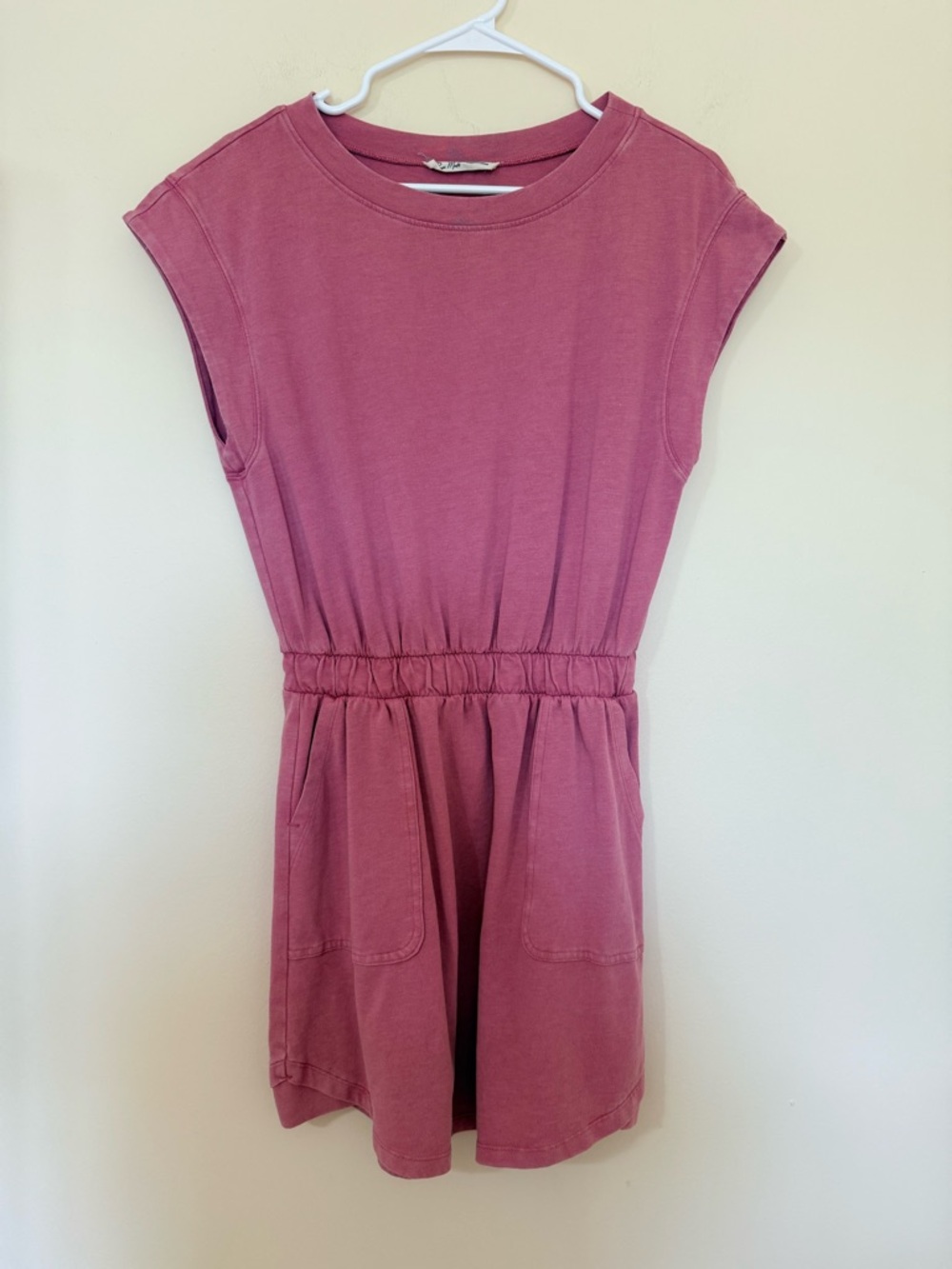Cap-Sleeve Elastic-Waist Mini Dress in Dusty Rose
